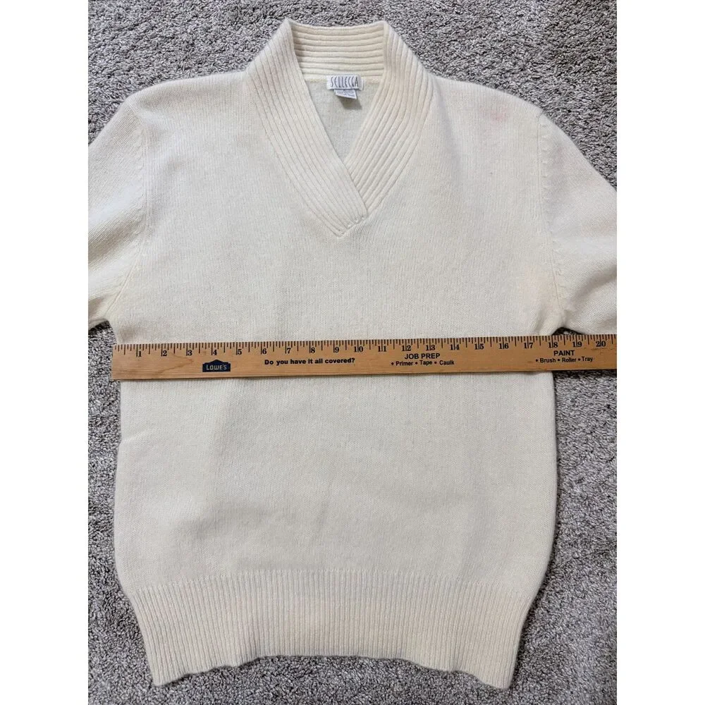 Vintage Selecca Ivory Lambswool Angora V-Neck Sweater Medium Natural Fiber